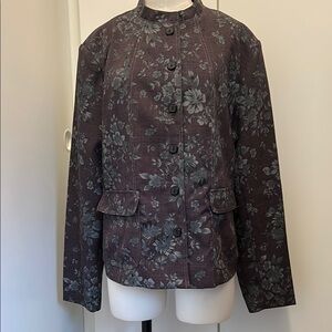 NEW WITH TAGS Women’s Lightweight Charcoal Gray Floral Denim Print Jacket